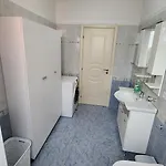 Meti * Durrës