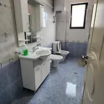 Meti Lejlighed